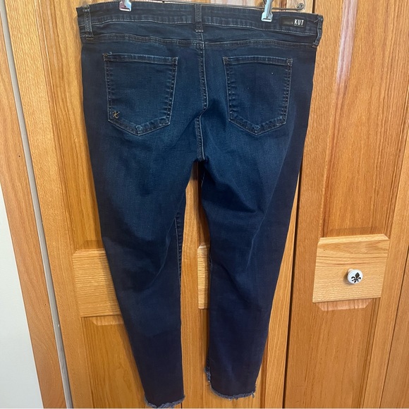Kut from the Kloth Connie skinny jeans. Size 16 Dark wash. Frayed step h… - Picture 5 of 9